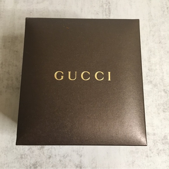 EUC Gucci Mother of Pearl Marina Chain Bracelet Watch - Picture 14 of 16